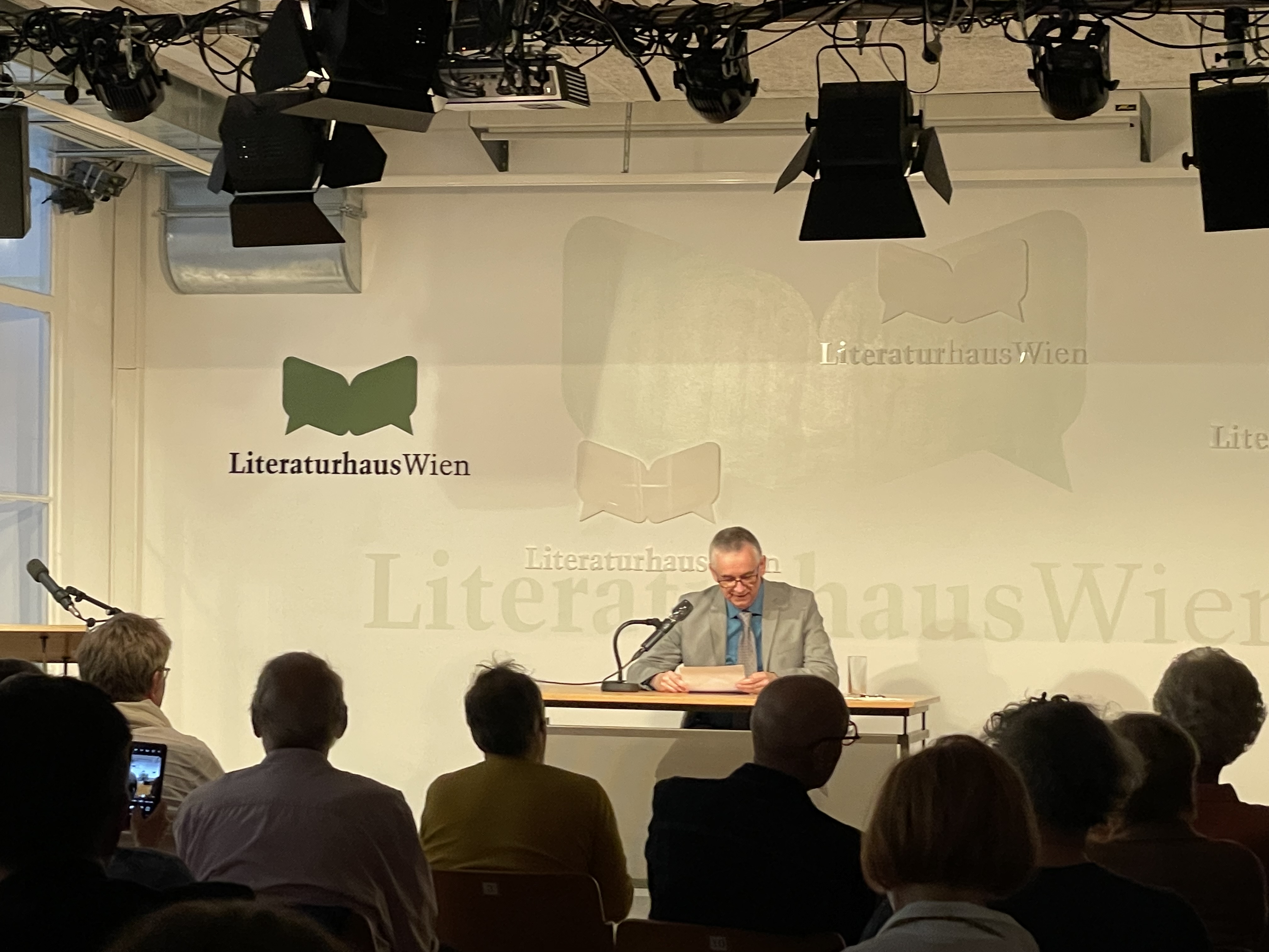 Klaus Ebner bei einer Lesung im Literaturhaus Wien